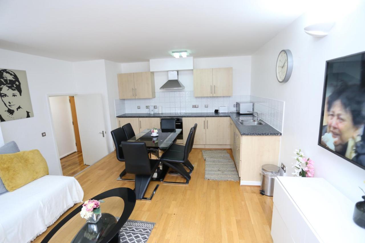 Gorgeous 2 Bedroom 2 Bathroom Woolwich London Kültér fotó